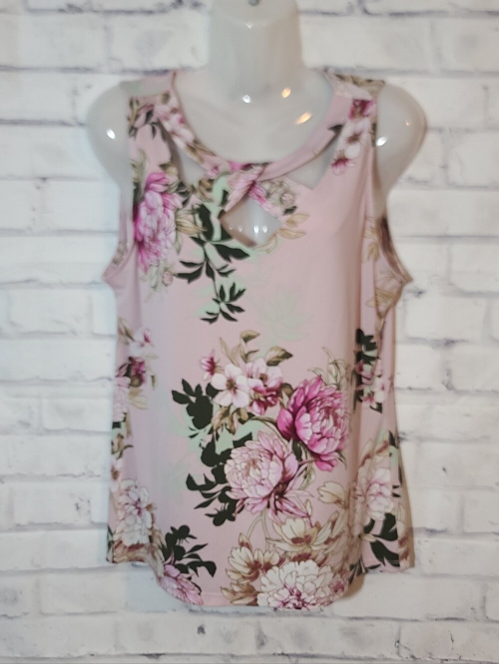 7th Avenue Design Studio NY&Co Pink Floral Keyhole Tank Top M
